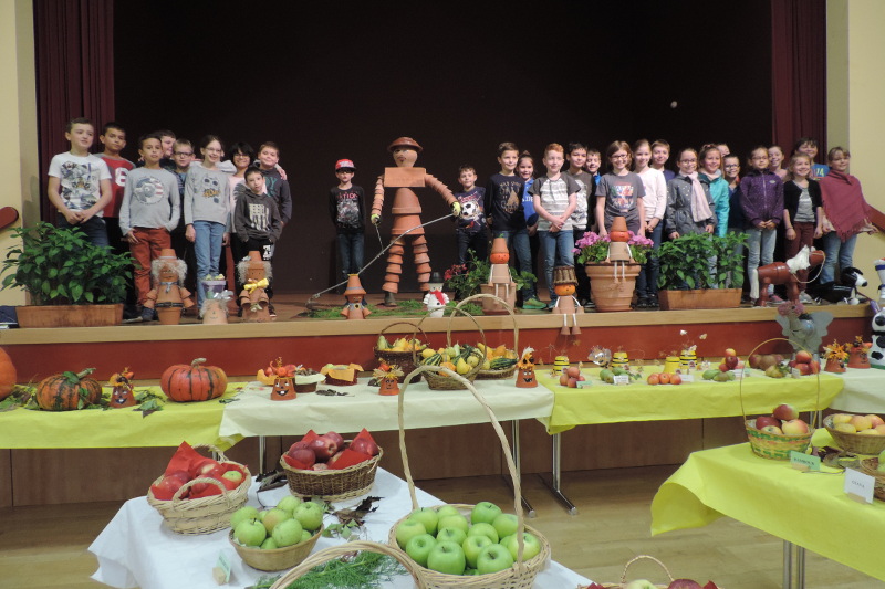 Visites des scolaires à l’exposition du syndicat des arboriculteurs de Neufgrange